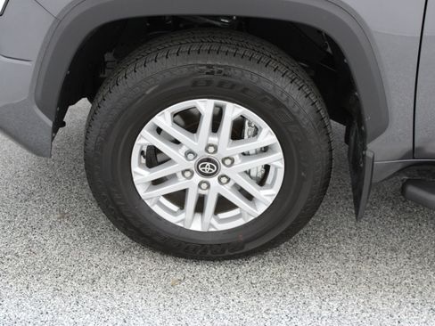 Used 2026 Toyota Tundra SR5 w/ SR5 Convenience Package RWD image 11