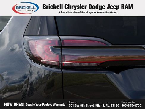 New 2026 Chrysler Pacifica Select image 9