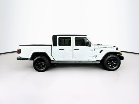 Used 2022 Jeep Gladiator Sport AWD/4WD image 10