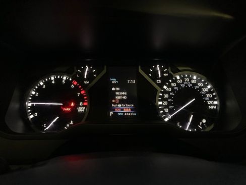 Used 2023 Toyota Tundra Limited image 16