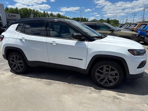 New 2026 Jeep Compass Limited AWD/4WD image 6