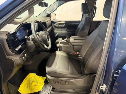 Used 2023 Chevrolet Silverado 1500 LT AWD/4WD image 24
