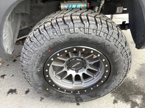 Used 2020 Toyota Tacoma TRD Off-Road image 20