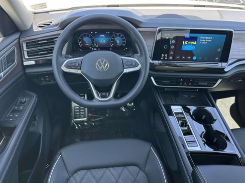 New 2026 Volkswagen Atlas SEL Premium R-Line AWD/4WD image 7