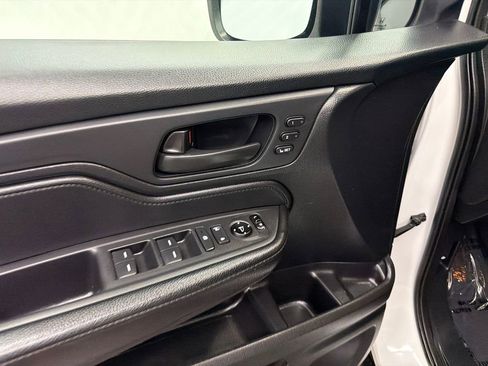 Used 2021 Honda Odyssey EX-L image 12