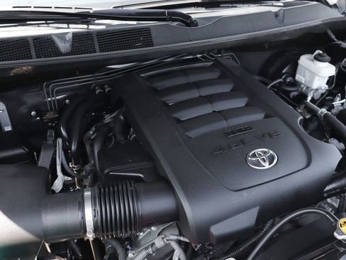 Used 2016 Toyota Tundra SR5 w/ SR5 Upgrade Package RWD image 13