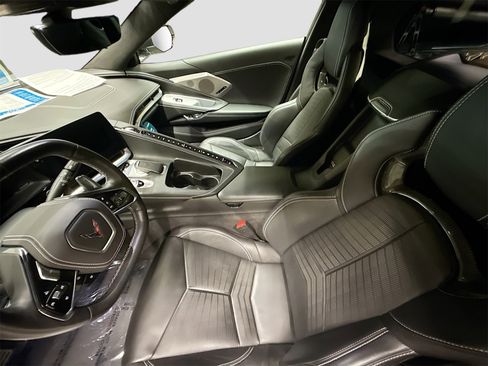 Used 2020 Chevrolet Corvette Stingray Premium Cpe w/ 3LT image 22