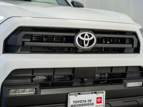 New 2026 Toyota 4Runner SR5 image 8