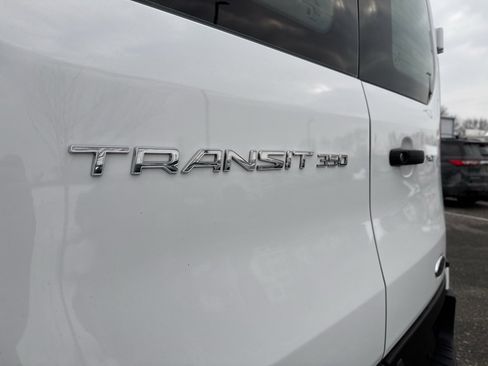 Used 2023 Ford Transit 350 XLT image 32
