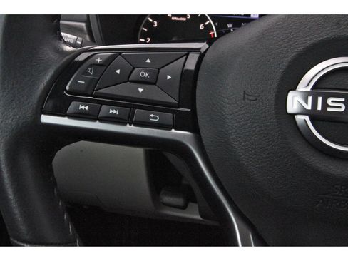 Certified 2024 Nissan Altima 2.5 SV w/ SV Premium Package FWD image 18