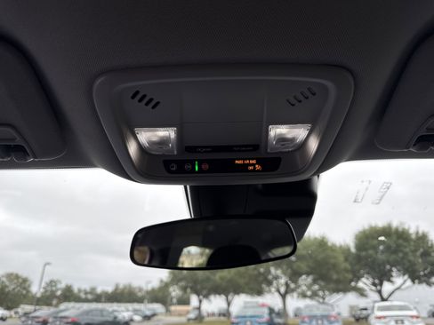 Used 2024 Chevrolet Malibu LT image 21