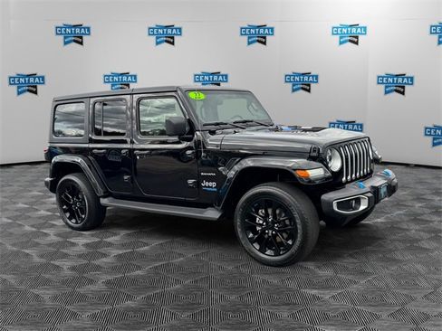 Certified 2022 Jeep Wrangler Unlimited Sahara 4xe w/ Cold Weather Group image 8