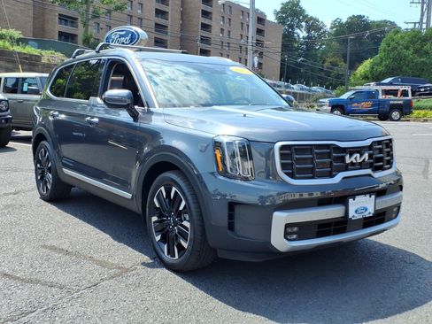 Used 2024 Kia Telluride SX Prestige AWD/4WD image 3
