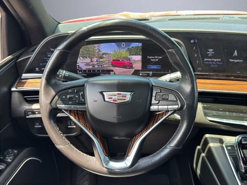 Used 2021 Cadillac Escalade Premium Luxury AWD/4WD image 15