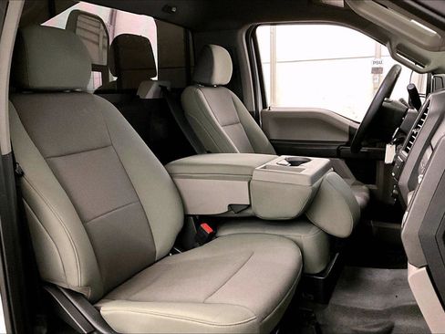 Used 2021 Ford F250 XL w/ Power Equipment Group image 9