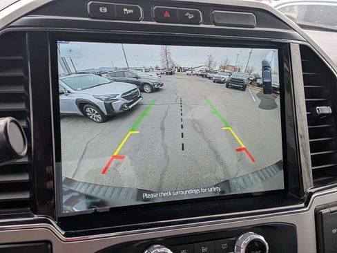 Used 2022 Ford F450 Lariat w/ Chrome Package image 22