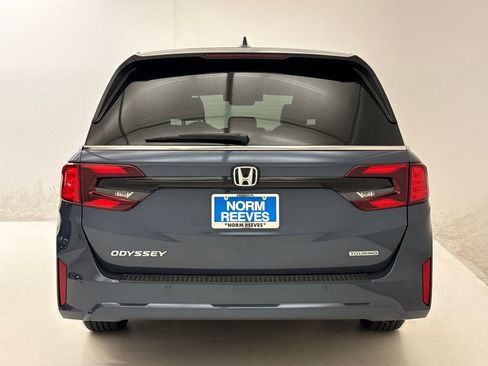 Certified 2026 Honda Odyssey Touring image 8