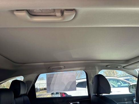 New 2026 Kia Sorento S w/ S Panoramic Sunroof Package FWD image 16