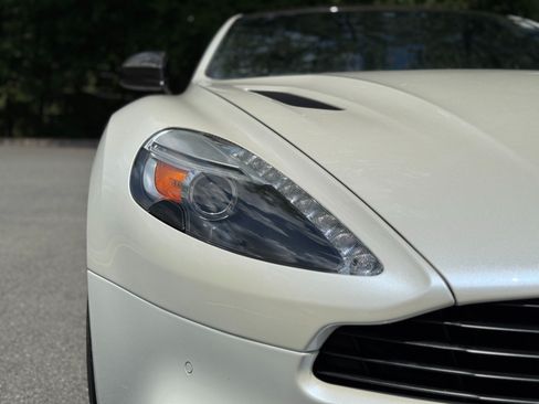 Used 2014 Aston Martin Vanquish Coupe RWD image 19