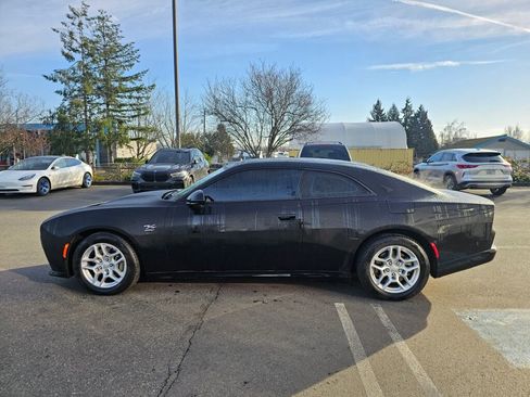 Used 2025 Dodge Charger R/T w/ Quick Order Package 25M R/T image 4