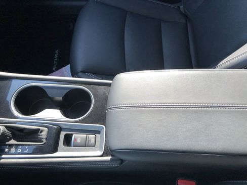 Used 2024 Nissan Altima 2.5 SL image 16