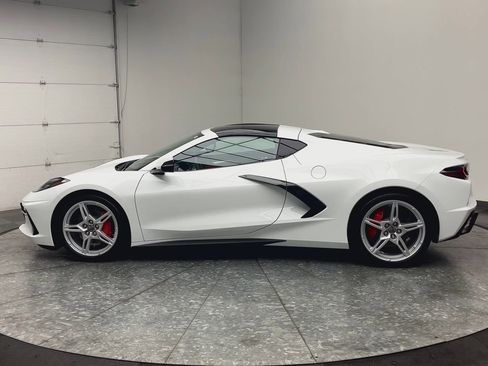 Certified 2020 Chevrolet Corvette Stingray Preferred Cpe w/ 2LT Preferred Equipment Group image 34