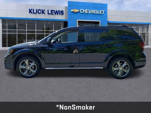 Used 2018 Dodge Journey Crossroad w/ Driver Convenience Group FWD image 4