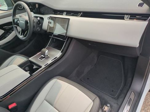 New 2026 Land Rover Range Rover Evoque Hoxton AWD/4WD image 19