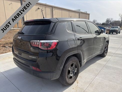 Used 2020 Jeep Compass Sport image 5