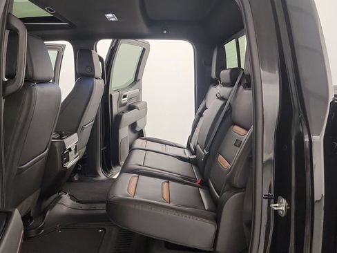 Used 2023 GMC Sierra 1500 AT4 w/ Technology Package AWD/4WD image 29
