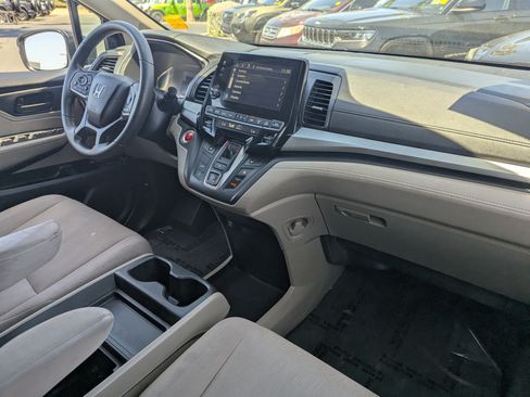 Used 2019 Honda Odyssey EX image 11