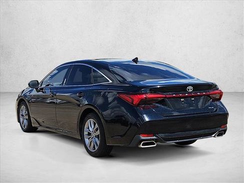 Used 2022 Toyota Avalon XLE w/ Moonroof Package FWD image 8