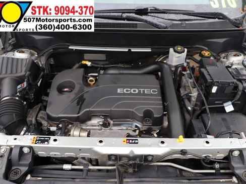 Used 2021 Chevrolet Equinox LT w/ Driver Convenience Package AWD/4WD image 21