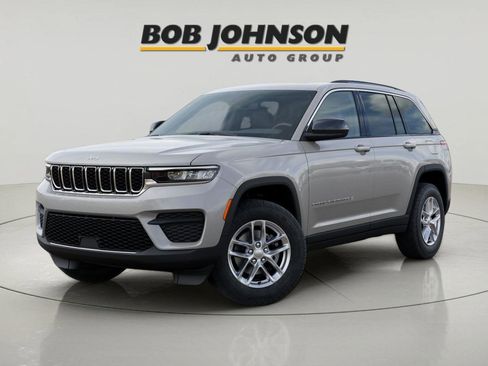 New 2025 Jeep Grand Cherokee Laredo X w/ Luxury Tech Group I image 1