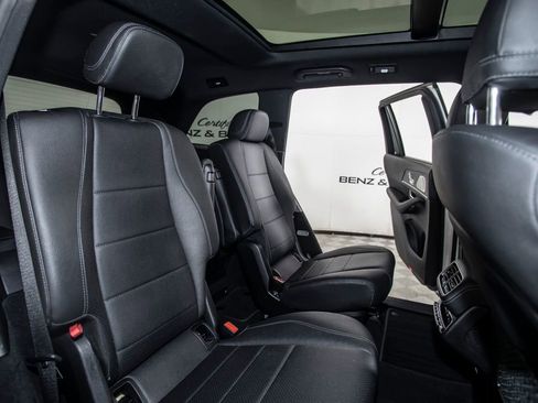 Used 2021 Mercedes-Benz GLS 450 4MATIC image 51