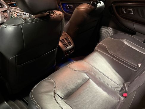 Used 2011 Ford Taurus Limited w/ 301A Rapid Spec Order Code image 23