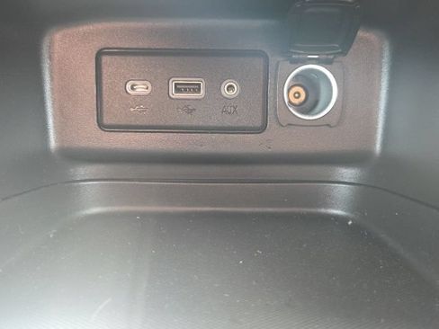 Used 2024 Chevrolet Equinox LT FWD image 33