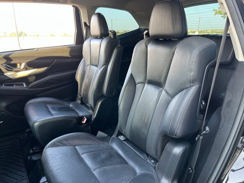 Used 2019 Subaru Ascent Limited AWD/4WD image 25
