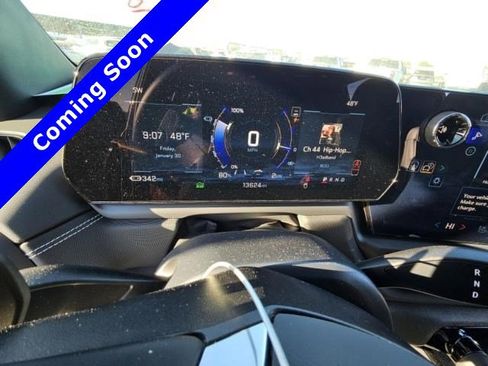 Used 2025 Chevrolet Silverado EV LT image 11