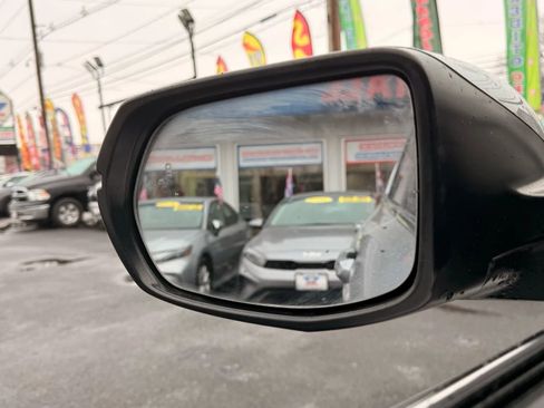 Used 2020 Honda CR-V Touring image 28