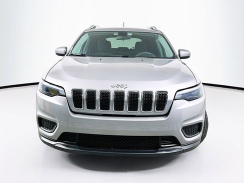 Used 2020 Jeep Cherokee Latitude FWD image 5