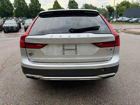 Used 2020 Volvo V90 T6 Cross Country AWD/4WD image 6