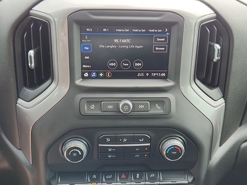 Used 2021 Chevrolet Silverado 1500 Custom AWD/4WD image 22