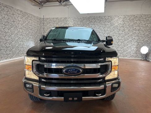 Used 2022 Ford F250 XLT w/ XLT Premium Package image 2