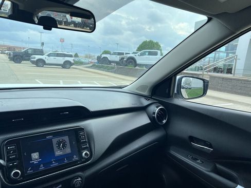 Used 2021 Nissan Kicks SV FWD image 18