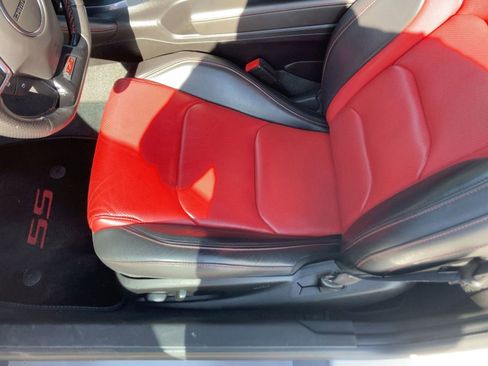 Used 2018 Chevrolet Camaro SS image 12