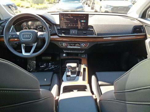 Certified 2023 Audi Q5 e Premium w/ Convenience Package AWD/4WD image 10