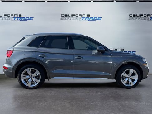 Used 2018 Audi Q5 2.0T Premium w/ Convenience Package image 4