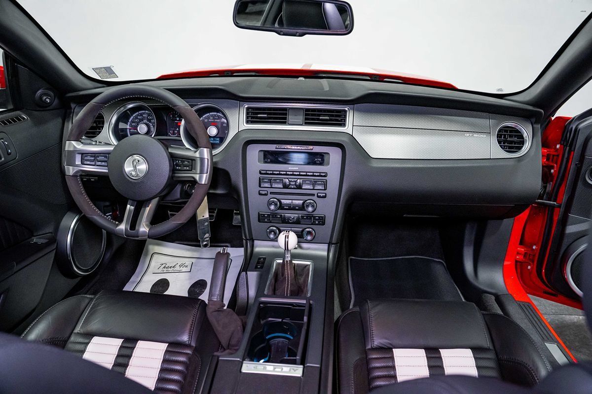 Used 2012 Ford Mustang Shelby GT500 RWD image 22