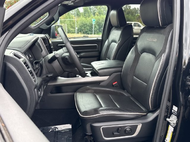 Used 2025 RAM 1500 Laramie AWD/4WD image 16